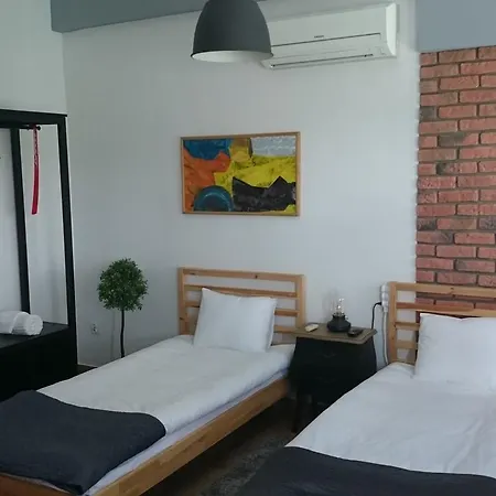 Hostel W5
